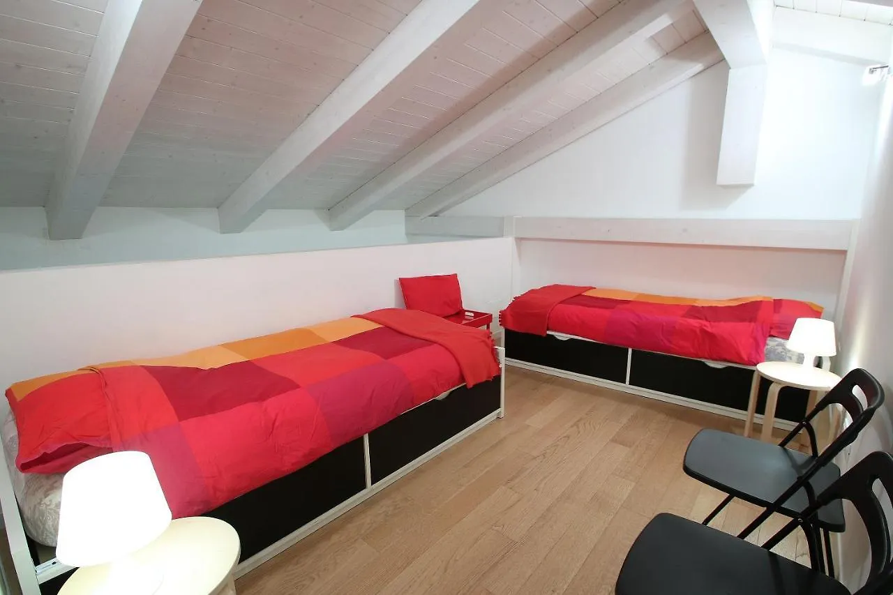 Guggenheim Next 10Pax, Aircond, Wifi Apartment Venice Italy