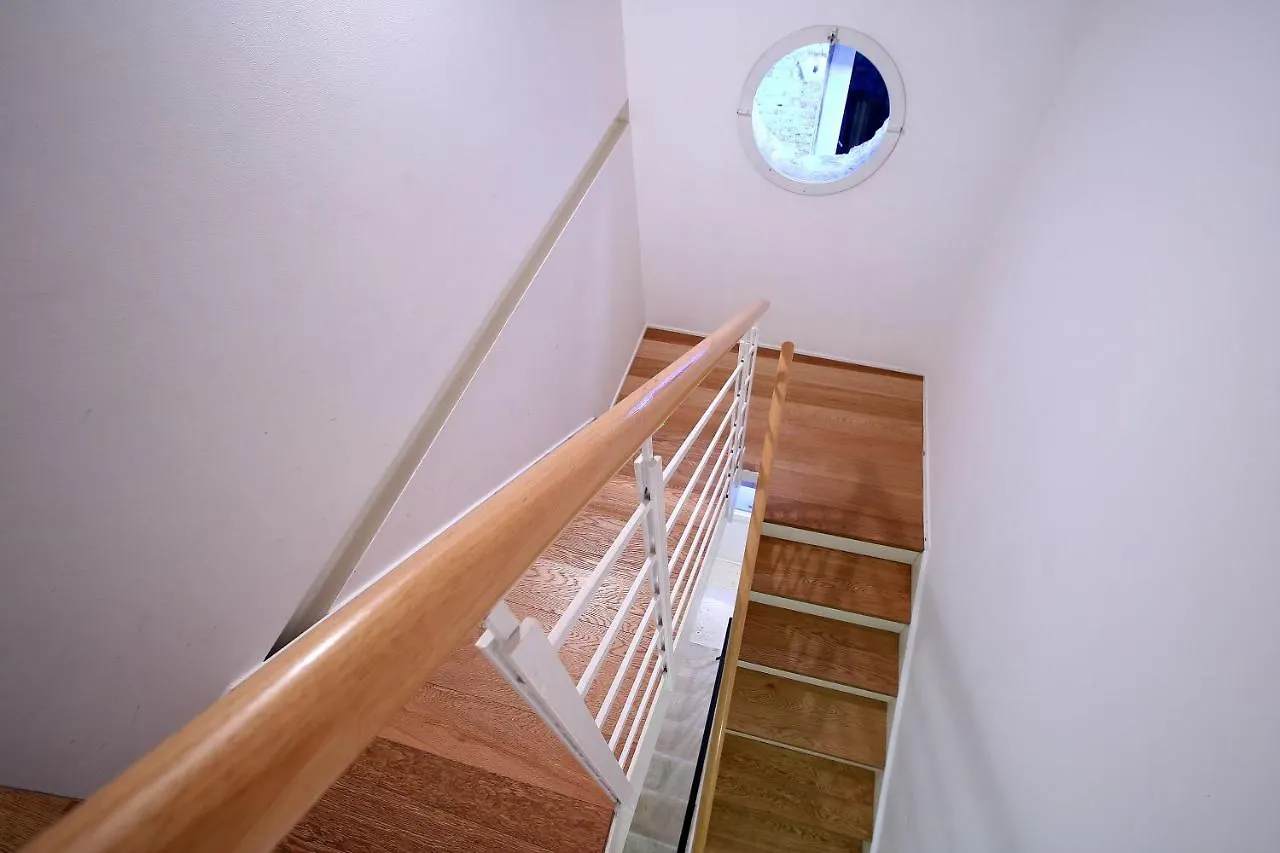 Guggenheim Next 10Pax, Aircond, Wifi Apartment Venice