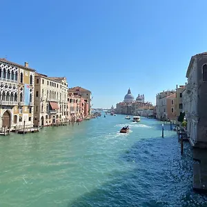 Apartment Dimora Contarini Charm On Grand Canal, Venedig